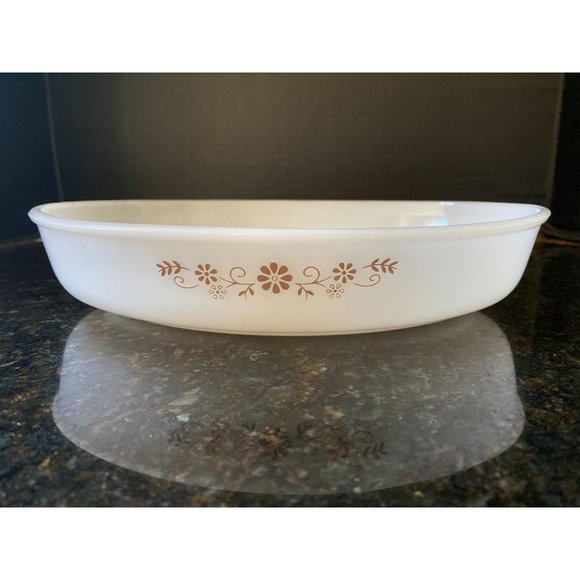 Dynaware, Pyr-O-Rey, 10" Brown Daisy Oval Casserole Dish - Picture 1 of 7